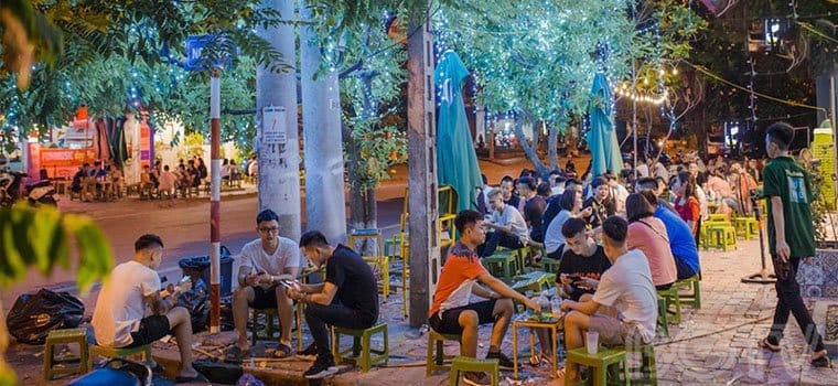 Tiệm trà chanh thế hệ mới: Do đâu từ một thứ đồ uống hết thời lại phổ biến trở lại?